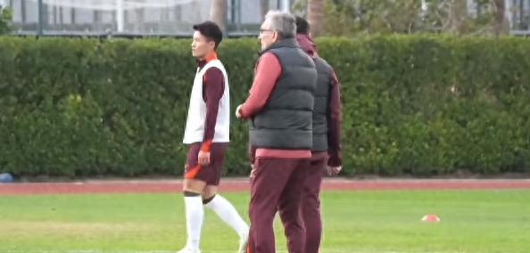 球員在場外