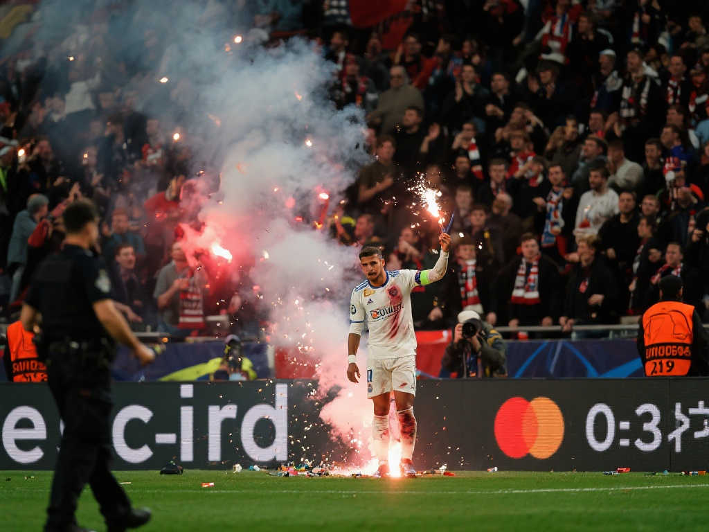 他曾效力于 他曾效力于