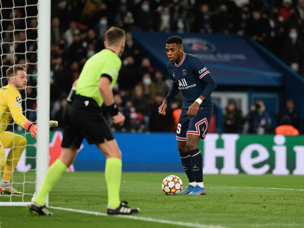 接受了为期 接受了为期